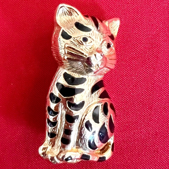Cat Brooch Pin Unsigned Gold Black Enamel - Picture 6 of 6